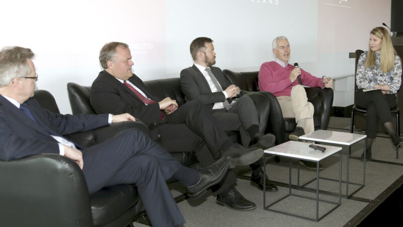 Verða lífeyrissjóðir of stórir fyrir Ísland? Málstofa 2018.Frá vinstri: Már Guðmundsson, Gylfi Magnússon,
Jón Þór Sturluson, Þorbjörn Guðmundsson og
Fanney Birna Jónsdóttir.